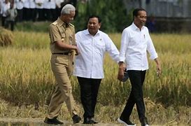 Jokowi Ganjar Prabowo Sawah